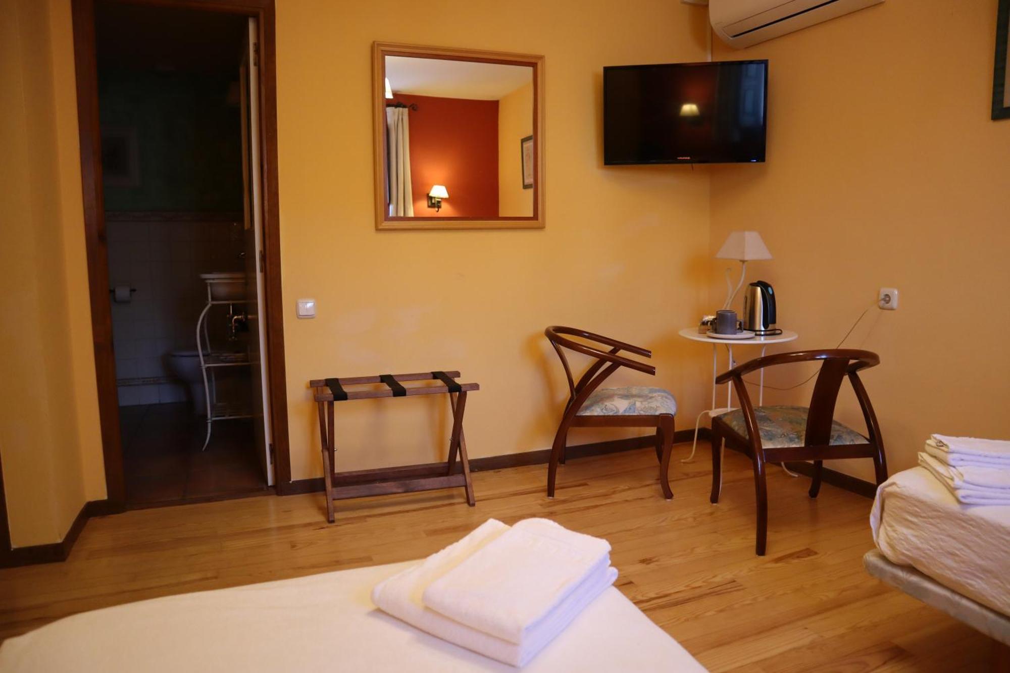 Hotel Rural El Almadiero Бурги Экстерьер фото